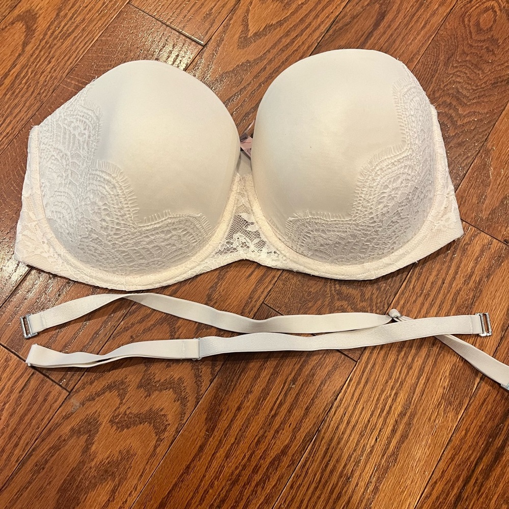 Brand new Victoria secret bra